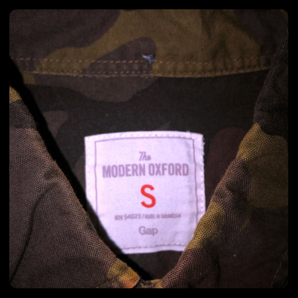 Camo print modern oxford gap casual dress shirt